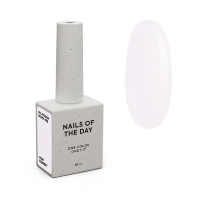 NAILSOFTHEDAY №073 Ivory
